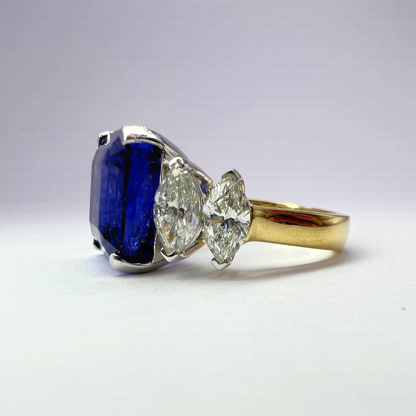 11.00 Ct Tanzanite and Diamond Dress Ring