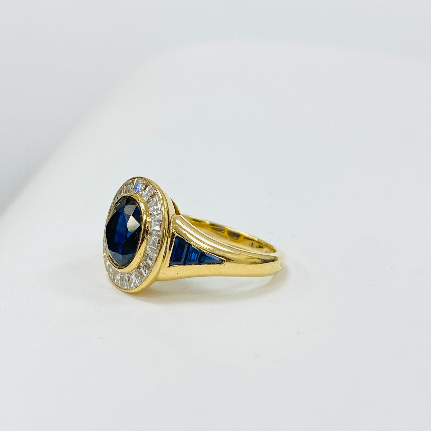 1970s Sapphire and Diamond Ring