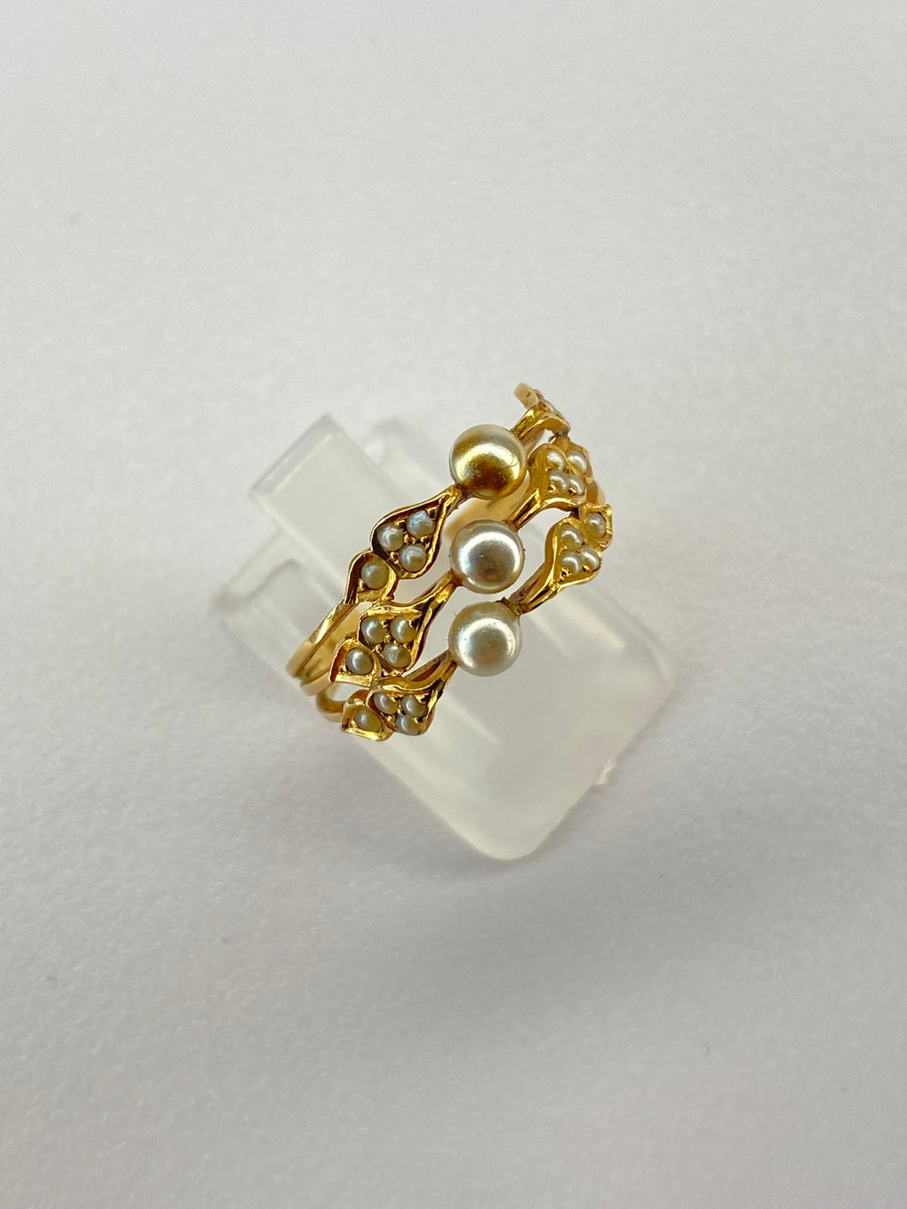 Share Natural Seed Pearl Ring Openwork Foliate Design Size N 2.94g 18K Gold Tested