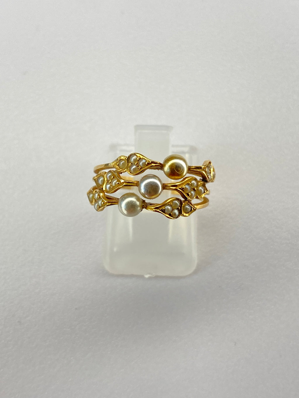 Share Natural Seed Pearl Ring Openwork Foliate Design Size N 2.94g 18K Gold Tested