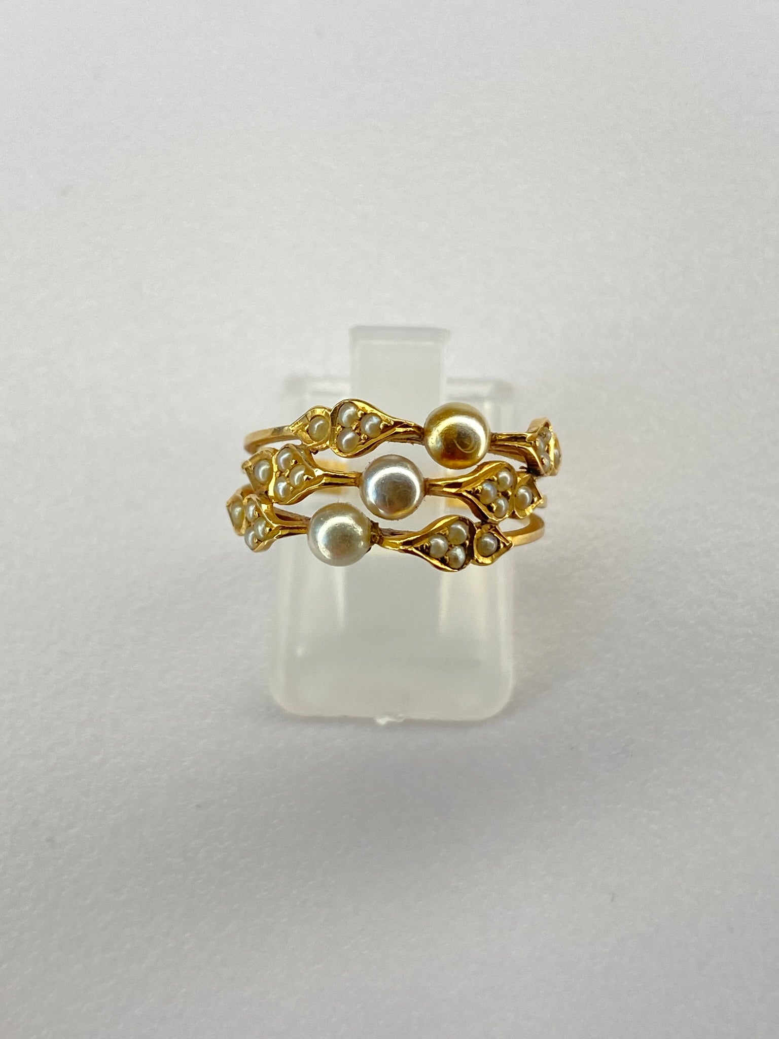 Share Natural Seed Pearl Ring Openwork Foliate Design Size N 2.94g 18K Gold Tested