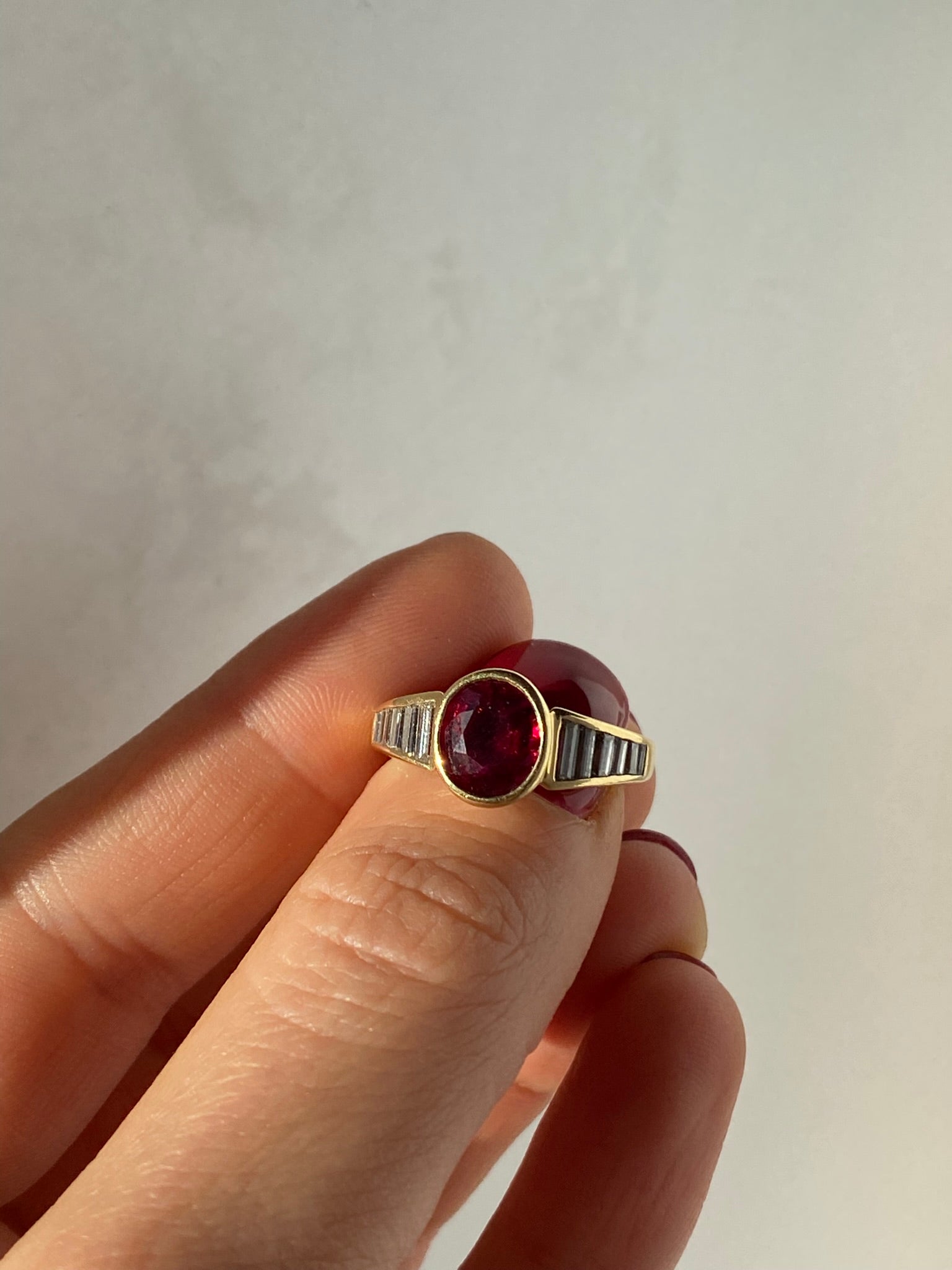 Vintage 1970s Ruby & Diamond 18ct Gold Ring