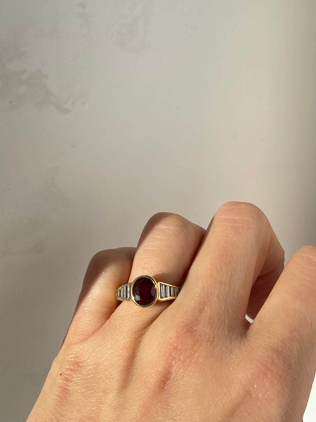 Vintage 1970s Ruby & Diamond 18ct Gold Ring