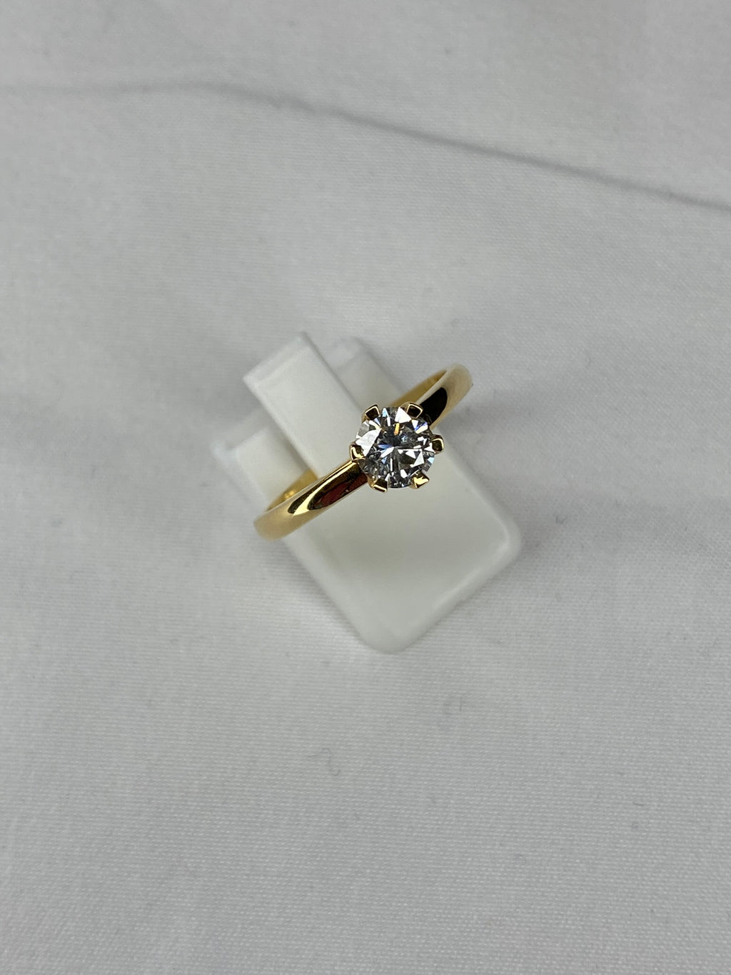 Solitaire Diamond Ring | 0.68ct Round Brilliant Cut in 18ct Yellow Gold
