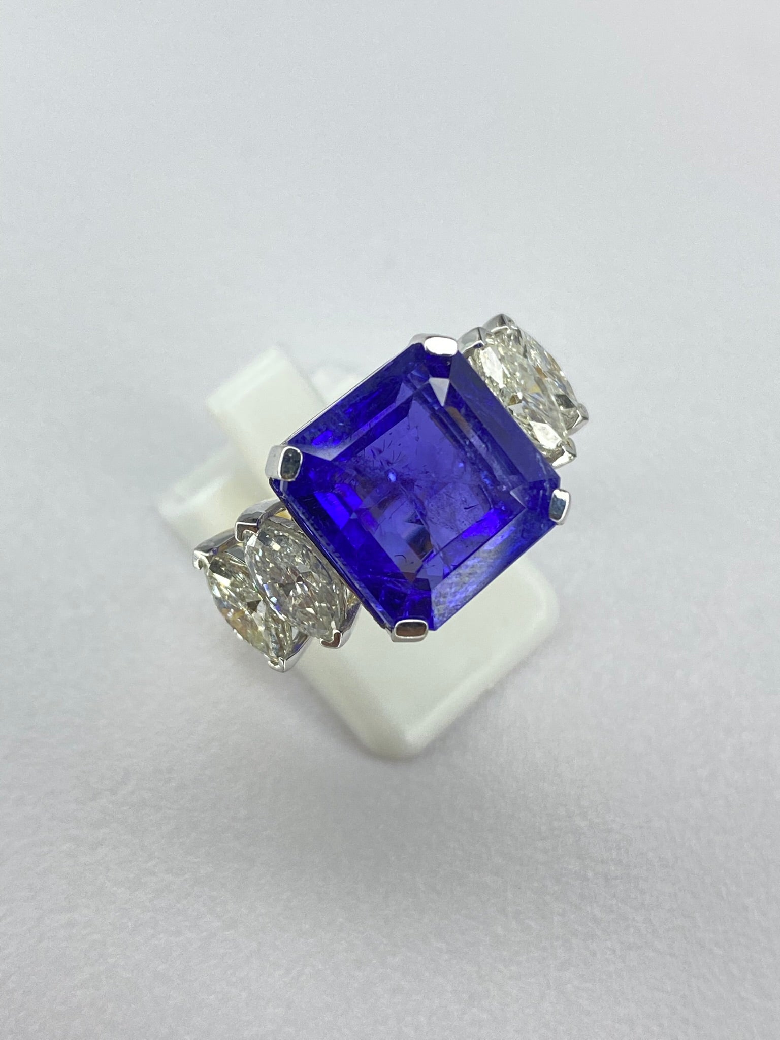 Tanzanite & Diamond Five-Stone Dress Ring | 11ct Tanzanite & 1.82ct Diamonds in 18ct Gold