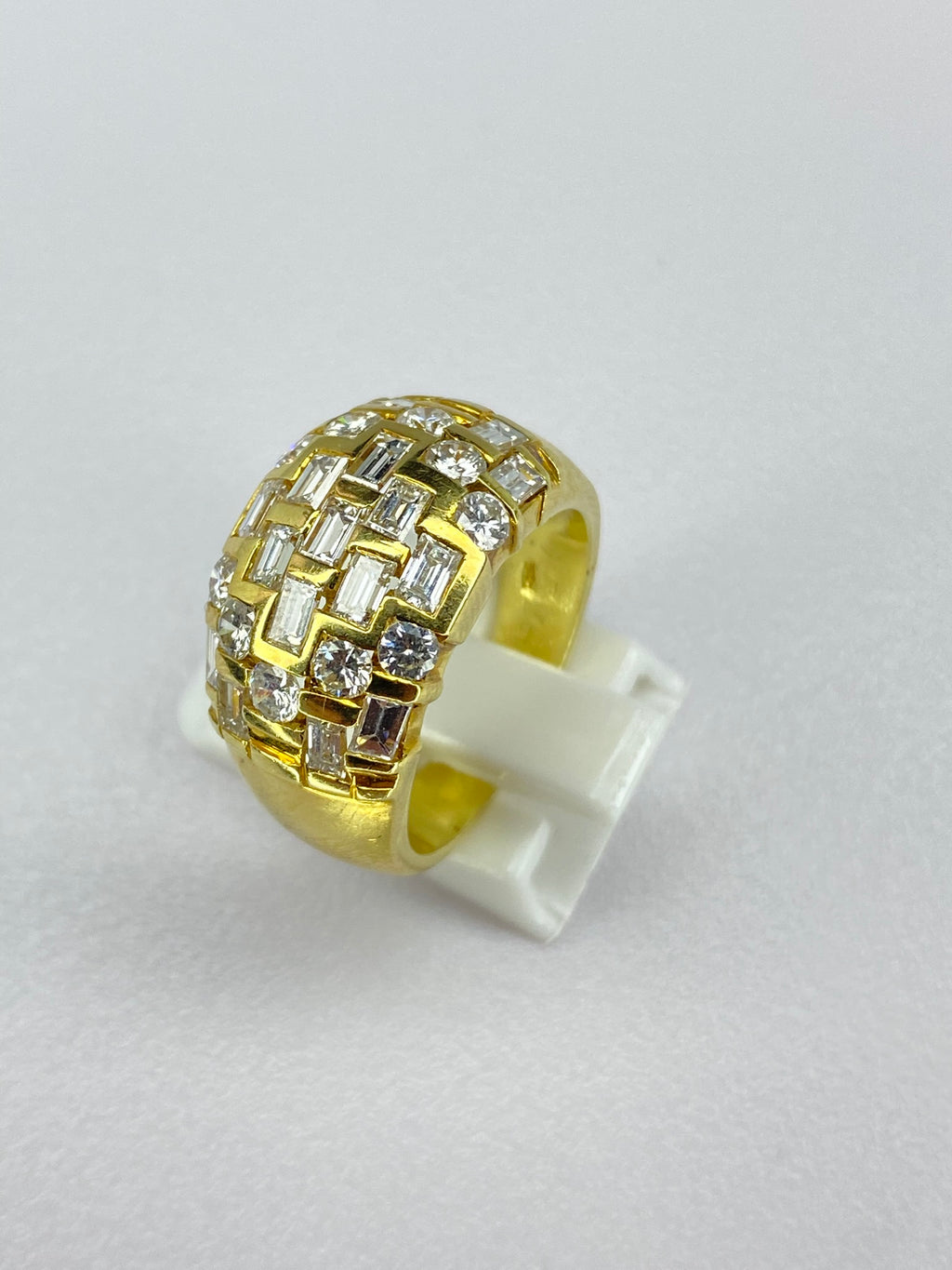 1.35ct Mixed Cut Diamond Chunky Ring | Baguette & Round | 18K Yellow Gold