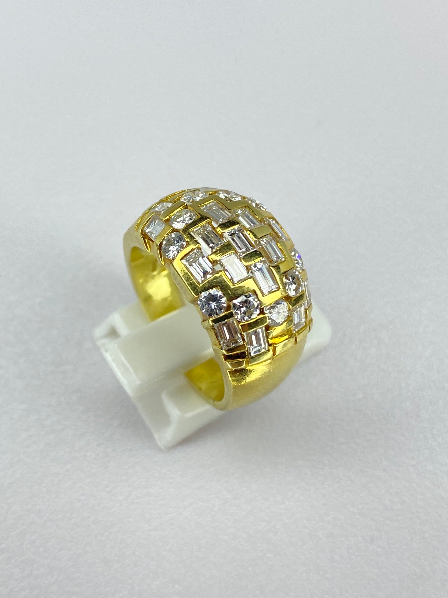 1.35ct Mixed Cut Diamond Chunky Ring | Baguette & Round | 18K Yellow Gold