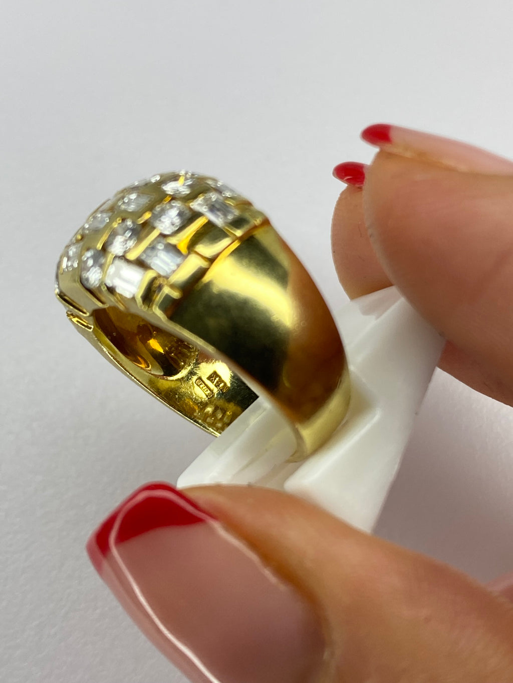1.35ct Mixed Cut Diamond Chunky Ring | Baguette & Round | 18K Yellow Gold
