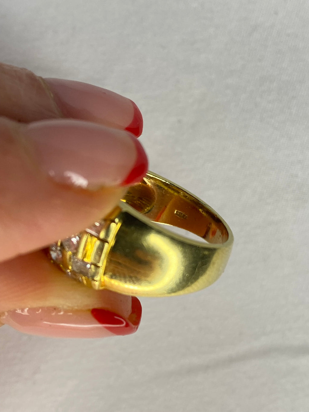 1.35ct Mixed Cut Diamond Chunky Ring | Baguette & Round | 18K Yellow Gold