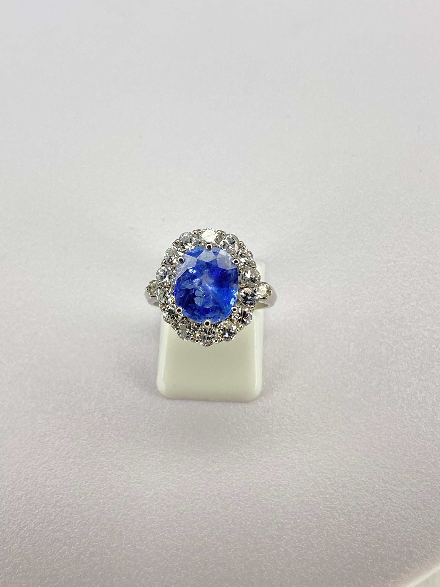 4.39ct Sapphire & Diamond Cluster Ring | Platinum Vintage Statement Ring