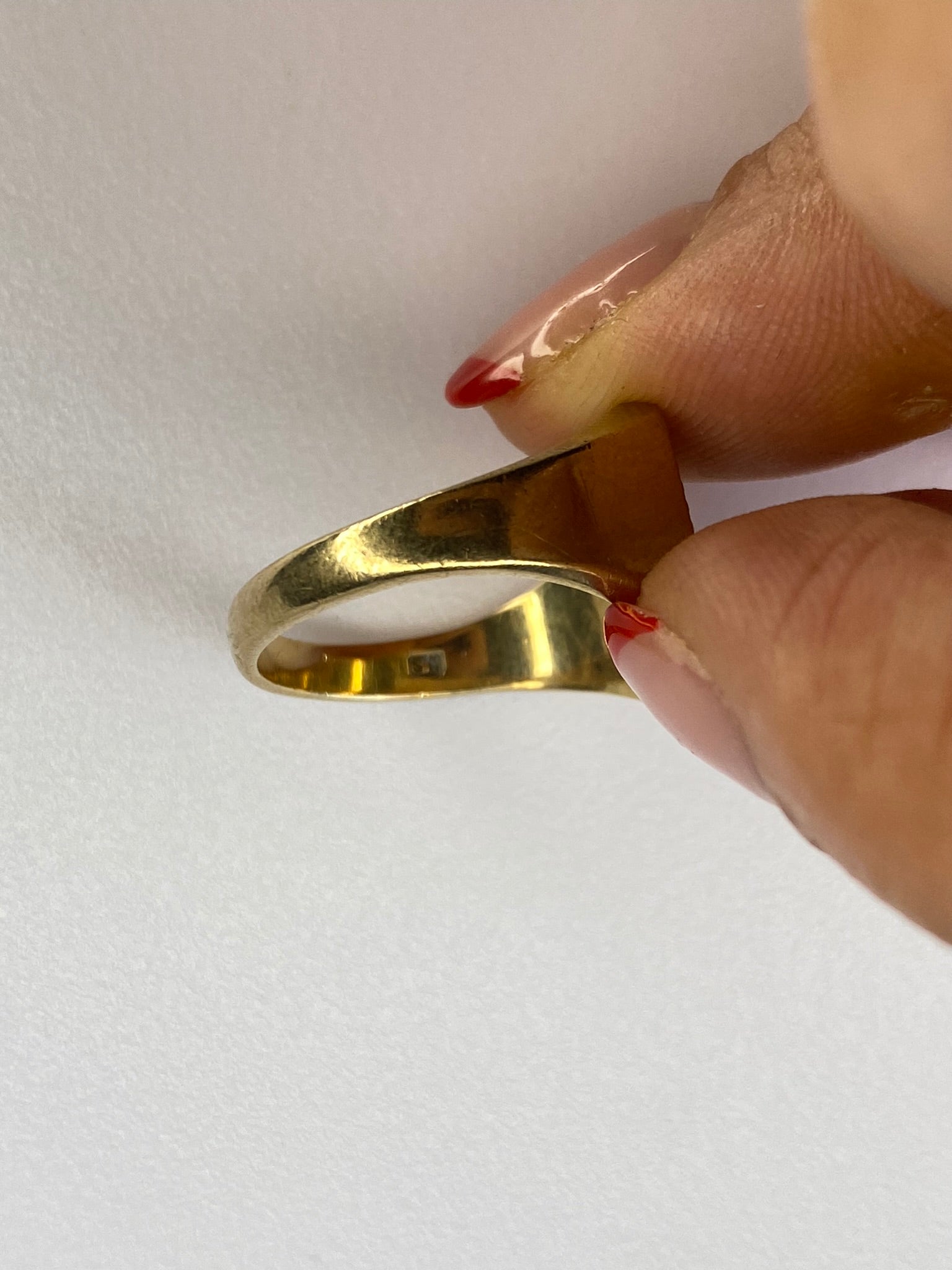 9K Yellow Gold Signet Ring – Classic Textured Face, Hallmarked