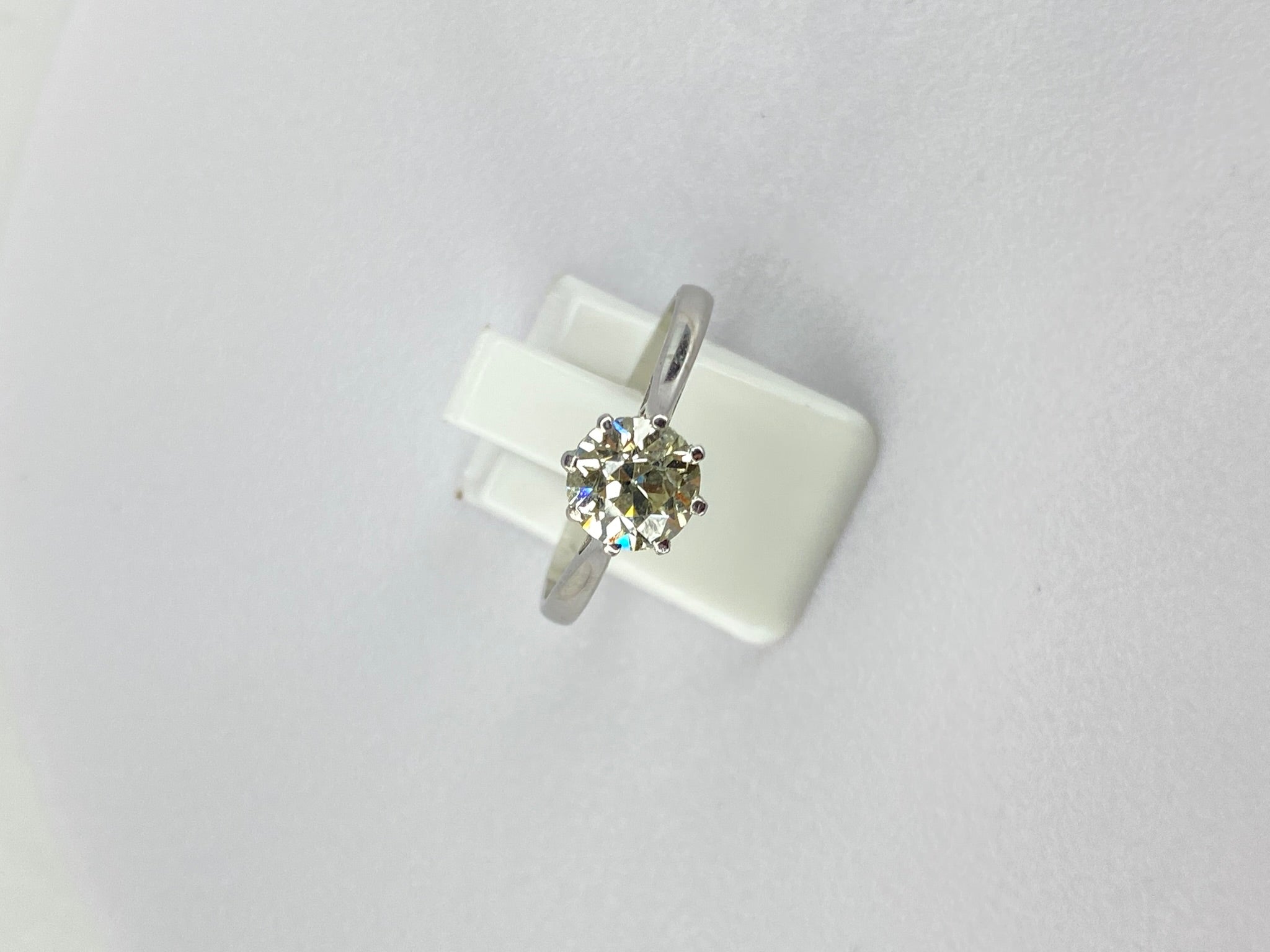 1.28ct Diamond Solitaire Engagement Ring in 18ct Gold – Certified L VS Diamond