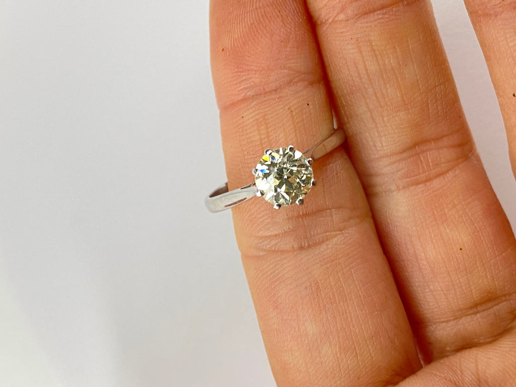 1.28ct Diamond Solitaire Engagement Ring in 18ct Gold – Certified L VS Diamond