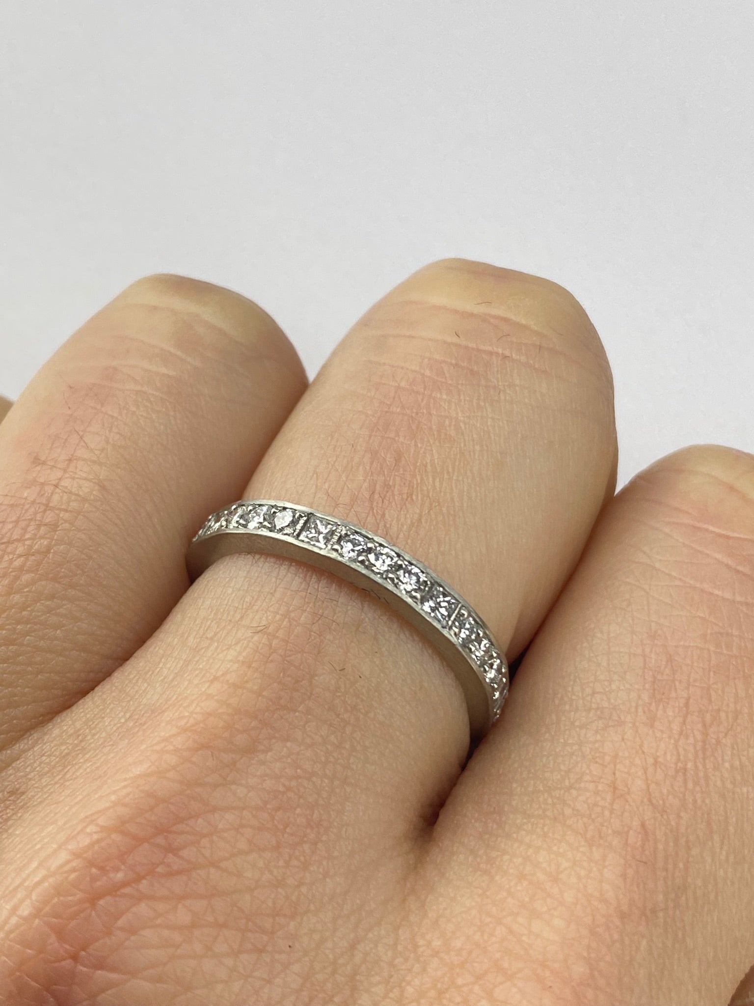 1.00ct Diamond Full Eternity Ring in Platinum – Round & Princess Cut, Size P